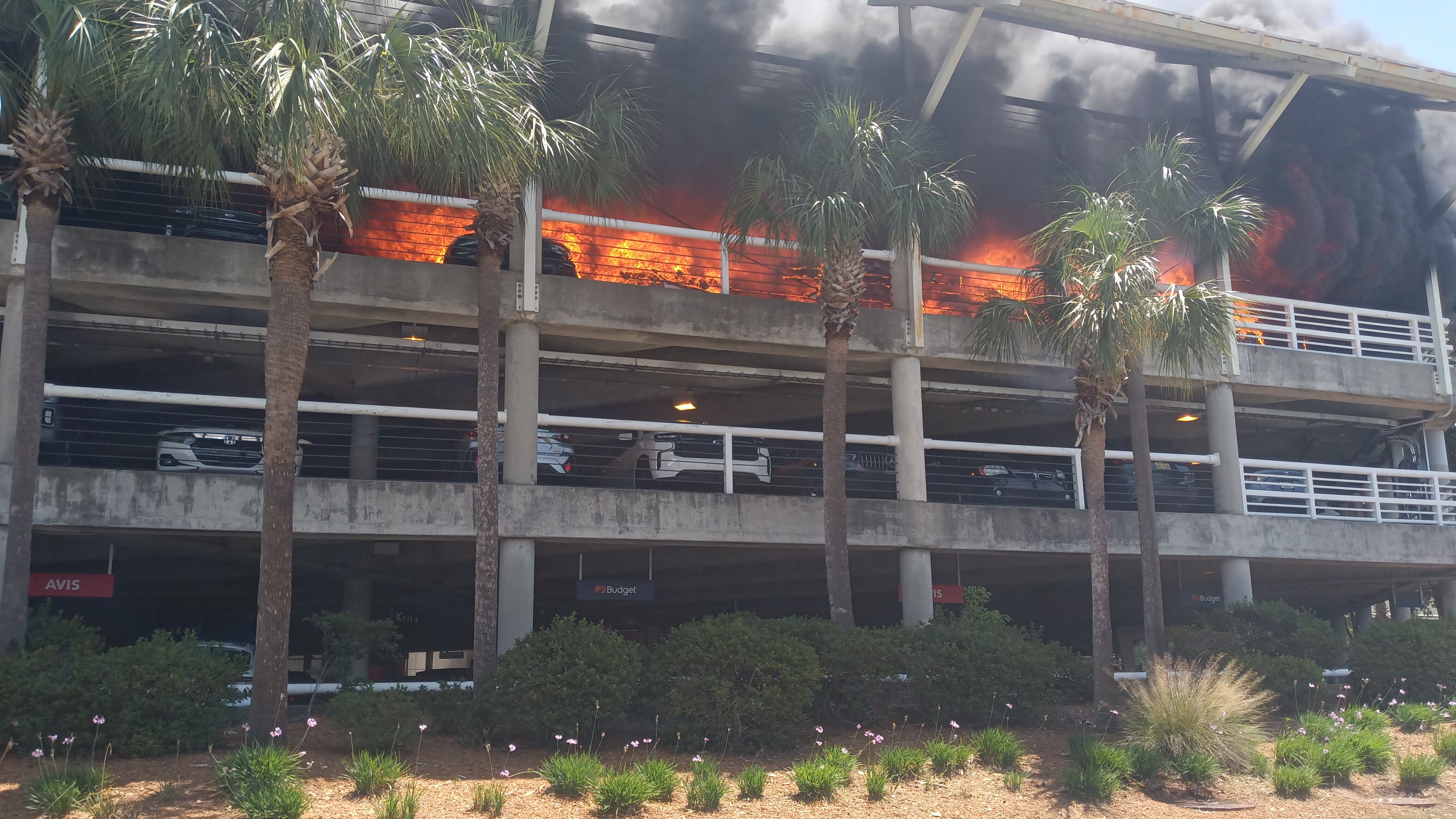 Parking garage fire at Jacksonville International Airport, 5/16/25.