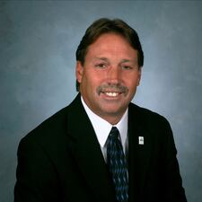 Steven Wallace will retire as President of FSCJ at the end of this year but will stay on the payroll through June of 2014.